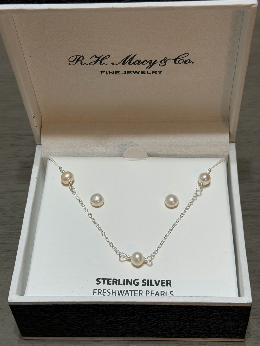 Sterling Silver Freshwater Pearl Necklace - White